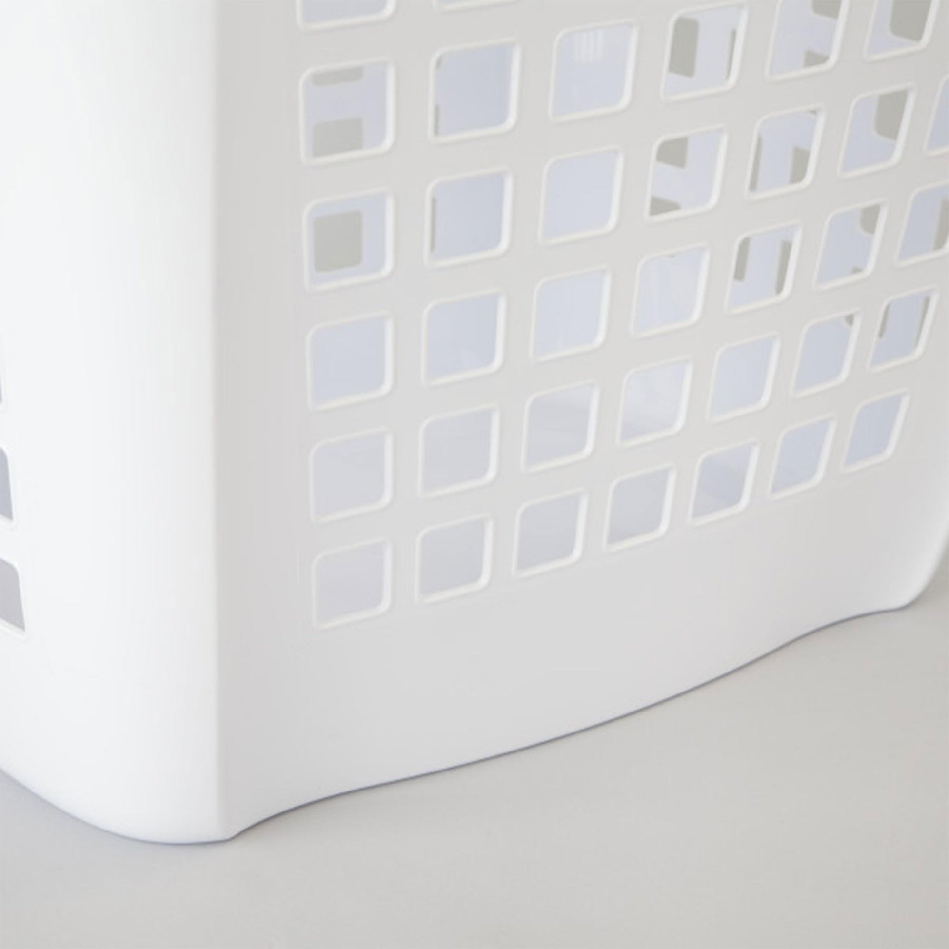 Sterilite Ultra Easy Carry Laundry Hamper, Comfort Handles to Easily Carry Clothes Between the Bedroom and Laundry Room, Plastic, White, 4-Pack
